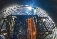 夹金山隧道年内贯通