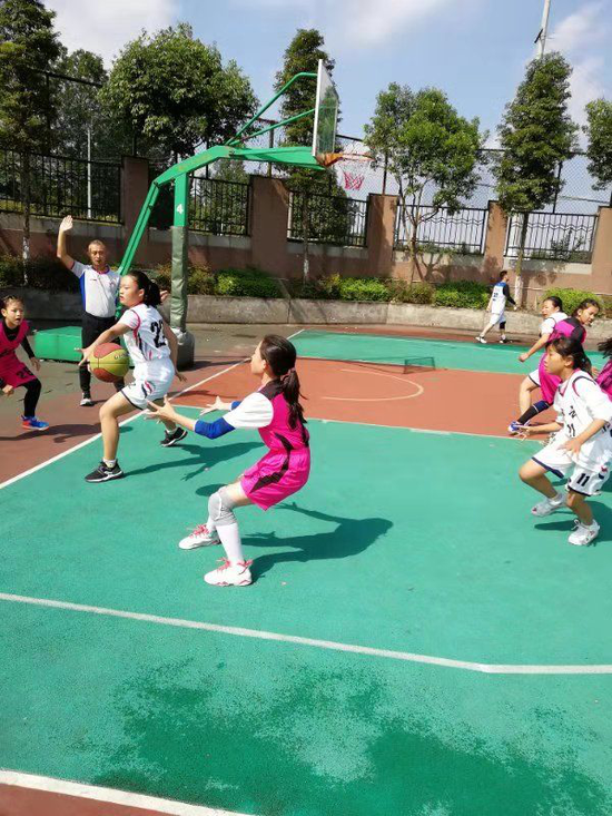 郫筒二小荣获2019年郫都区中国体育彩票杯青少年校园篮球赛冠军