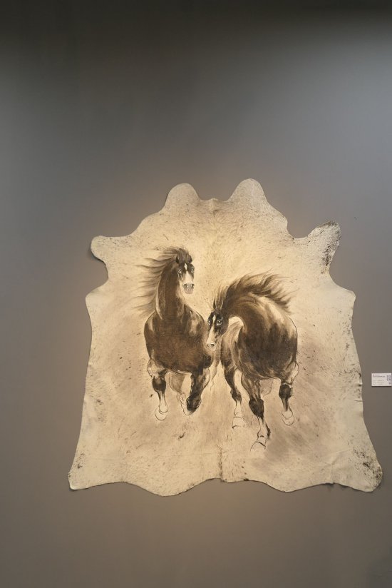毛皮画上的马文化全国巡展成都站开幕