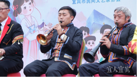 筠连首届西部苗族大唢呐季暨筠连西部苗族鸥彩季活动举行