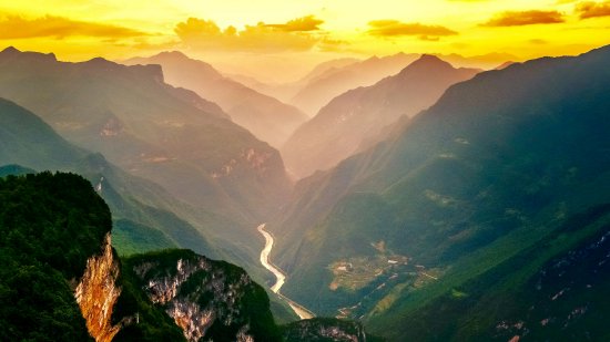 巴山大峡谷