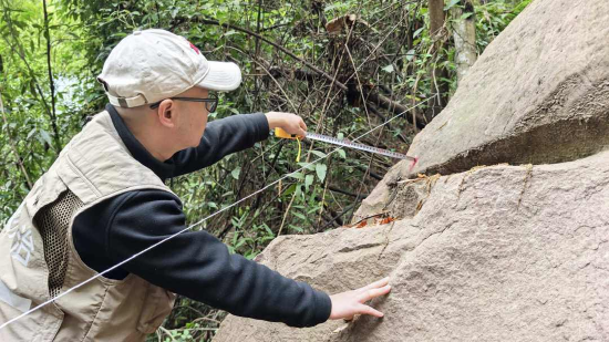区自然资源局开展地质灾害隐患排查工作