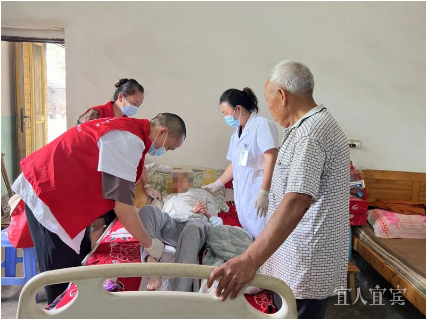 宜美家园丨签约医生上门服务 让残疾人健康有“医”靠_手机新浪网