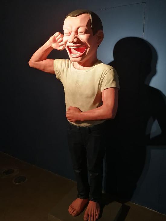 一个转身,见到岳敏君的"大狂喜".