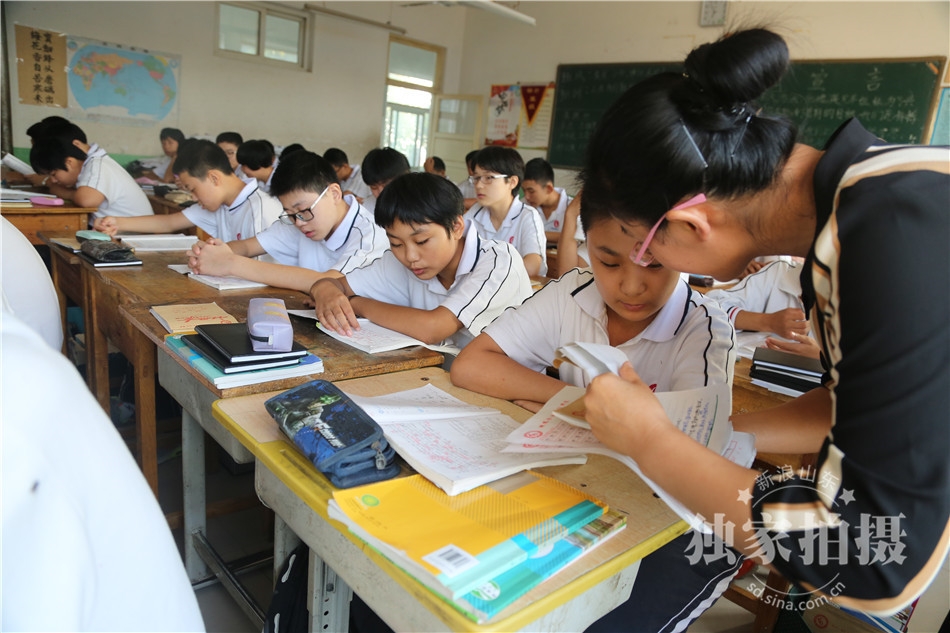 章丘教育人物:走进章丘区黄河镇中心中学教师于传玲