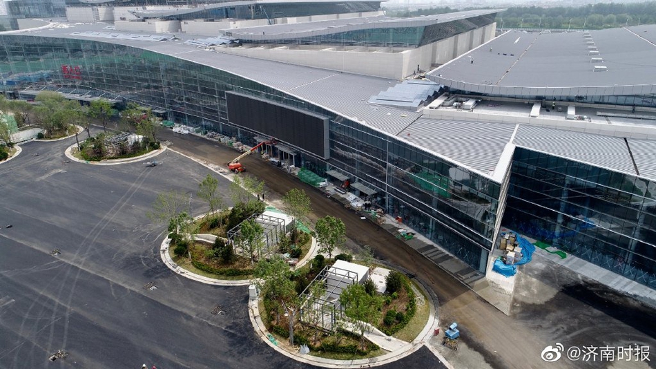 "济南西部国际会展中心"挂牌 单体展馆面积10万 平米