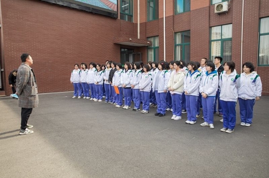 行育艺美于心济钢高中开展双高联合育人项目暨2023年美术特长生生实践