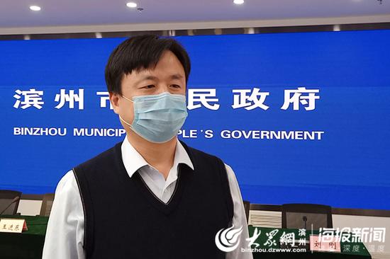 中国联通滨州市分公司副总经理宋永波接受记者采访