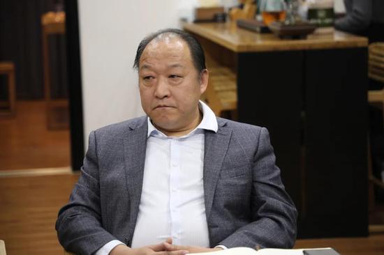 滨州市中级人民法院,市工商联邀请民企代表在"e盏茶事"开展座谈交流