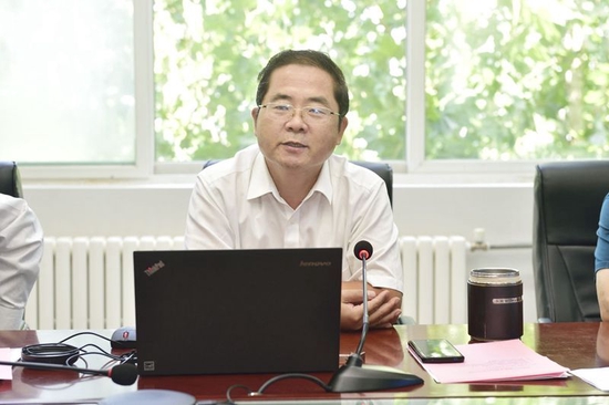 党委书记李玉福讲话