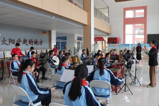 山西省祁县团委到济南市章丘区学校参观交流