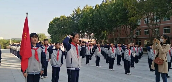 济南市历城区港沟中学党史学习教育实践基地自建成以来,承接了多次党