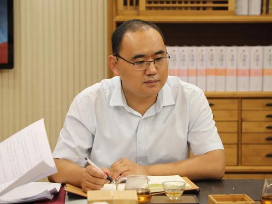 民革市委委员,副秘书长郑珂