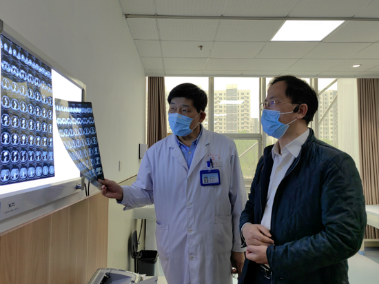 关于中国医学科学院肿瘤医院胸外科找号贩子挂号多少钱；进京需要核算的信息