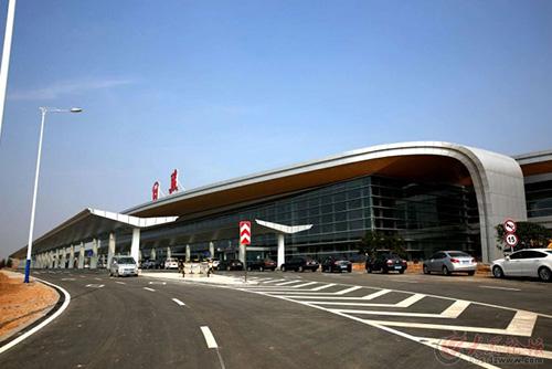 日照山字河国际机场