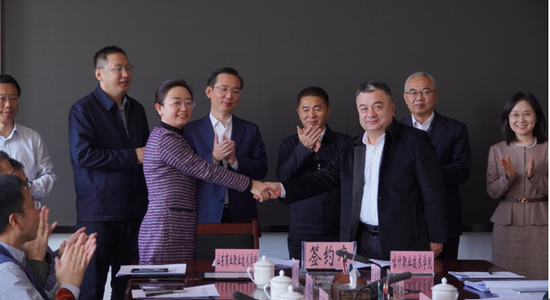 援疆工作指挥部党委书记袁良,山东省援疆工作指挥部党委副书记王福刚