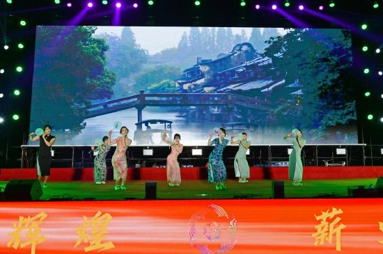 国风爵士:《夜泊秦淮》