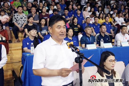 日照市副市长,市公安局局长张培林致欢迎词