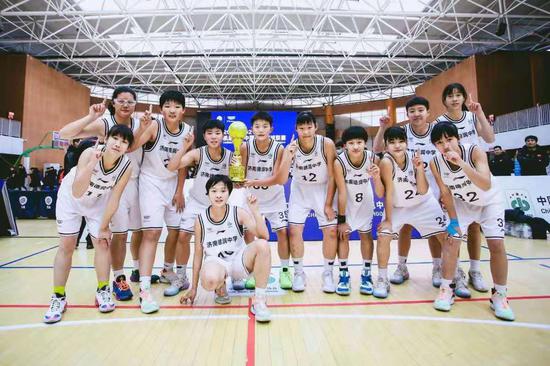 济南德润中学男女篮在凯迪拉克中国初中篮球联赛山东赛区续写佳绩