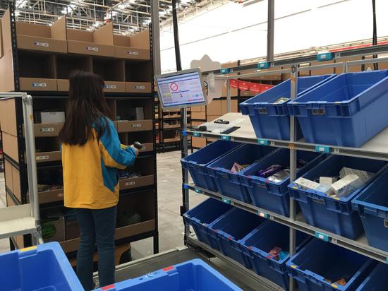 418商品10分钟出库 苏宁物流agv黑科技落子济南