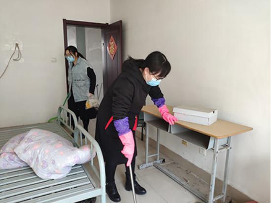 【大众网·海报新闻】青工院的守望者:爱国爱校卫生活动与入校演练联合进行!我们等你“回家”!