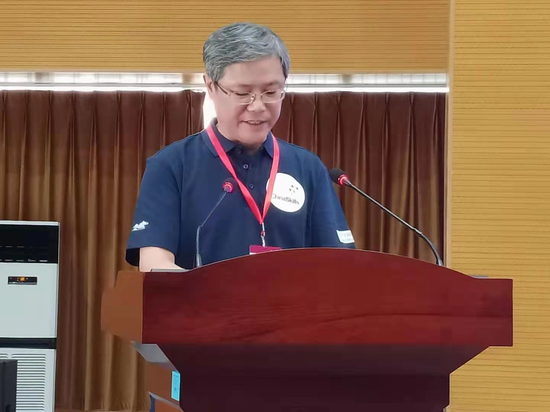 德州市人民政府副市长董绍辉宣布赛项开赛,赛项裁判长刘立群,赛项专家