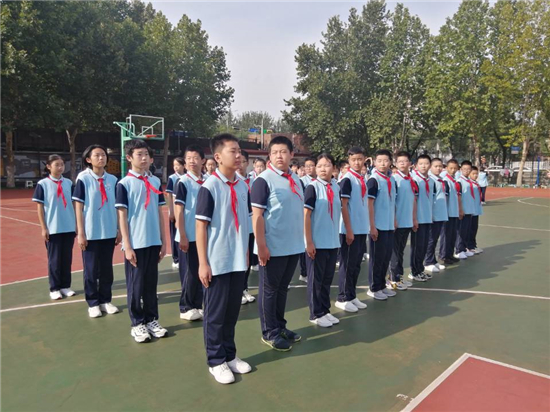 济南舜耕中学初一年级成功举办入校第一课教育活动