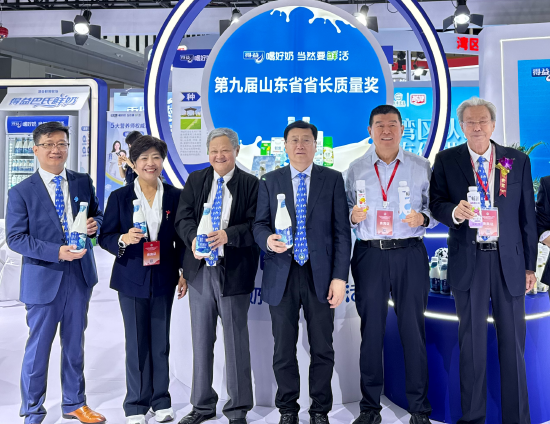 从深耕到领航:得益乳业三十余年专业坚守,树低温乳品产业品质新峰_手机新浪网