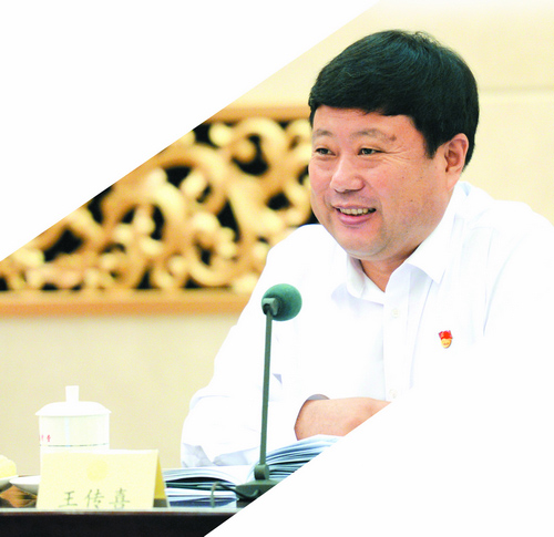 村官王传喜挂职兰陵县委常委