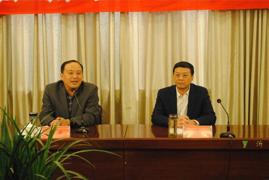 临沂市旅游发展委员会主任解东,沂水县县委副书记,县长陈永生出席会议