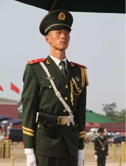 山东国旗护卫兵杨志浩你在全国出名了