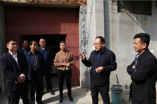 练建军到岳程街道调度气代煤工作