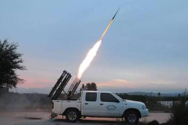 菏泽发射42枚人工增雨火箭弹 场面震撼难得一见