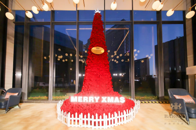 璀璨亮灯·奇趣圣诞 济南君廷酒店圣诞点灯仪式