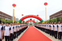 历城二中 · 拥抱十八岁,少年你我青春激昂!