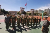 里仁学校六年级开展国防教育开学课程汇演活动