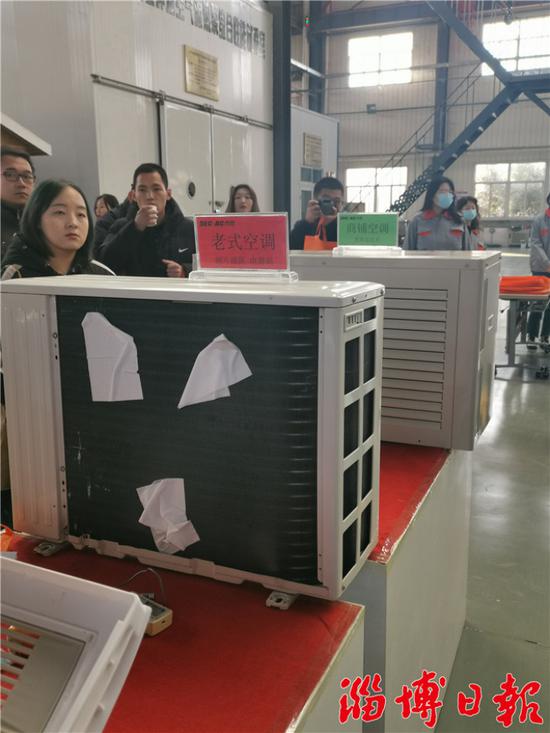 传统空调“裸背”易吸附杂物，冬季易结霜。