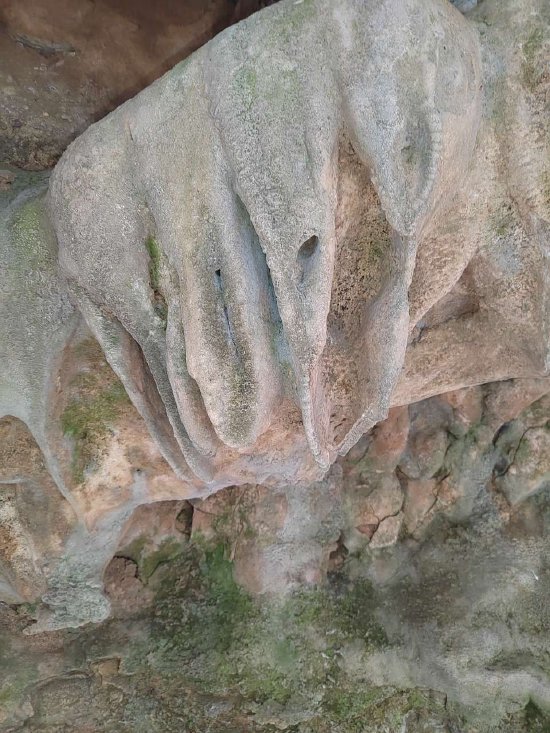 滴水洞
