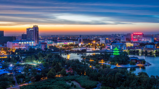 (图为莱西市城区美丽夜景)