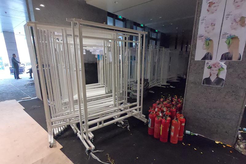D&G上海秀场拆除 淮海路专卖店门可罗雀