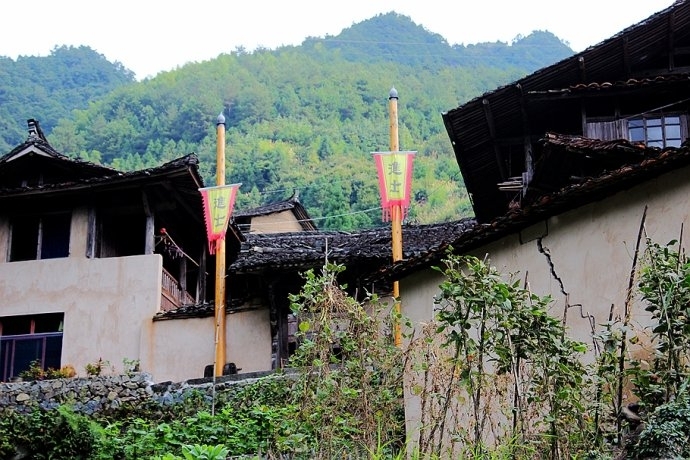 建在梯田上的小佐村 一路走来一路风景