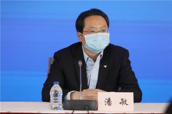 市文明办主任潘敏,上海市卫生健康委新闻发言人郑锦,团市委副书记邬斌