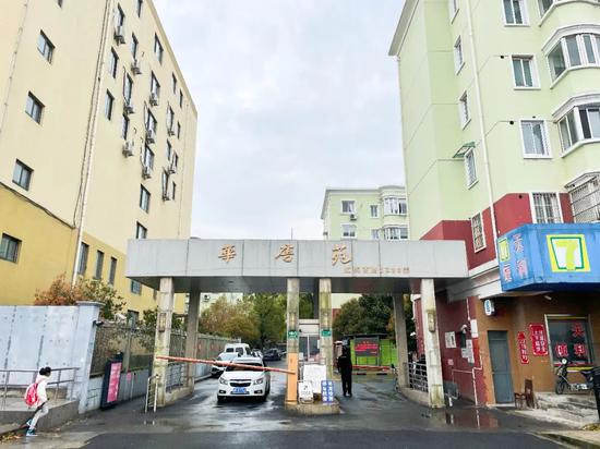 据介绍,华唐苑小区建于1997年,常住居民中60岁以上老人占比超30%,老龄