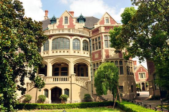 国民政府交通部长王伯群(时兼大夏大学董事长,校长),于1931年在愚园路