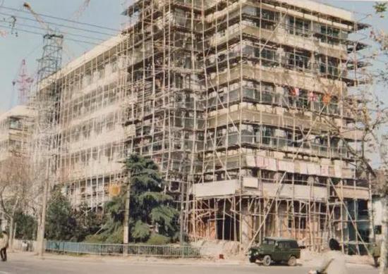 绝版老照片再现曹杨路停车场前生今世