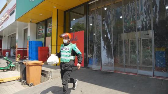 叮咚买菜跑单王的故事致敬全体劳动者