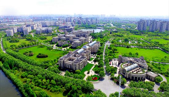 图说:位于上海东北角的新江湾城有着得天独厚的自然生态资源.