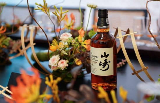 山崎18年单一麦芽日本威士忌水楢桶·百年匠心臻选