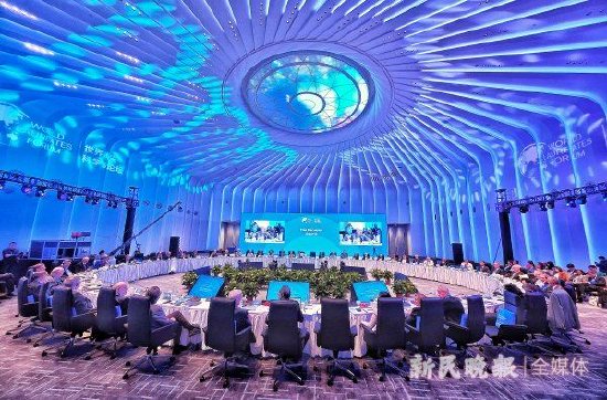 图说：8日举行的莫比乌斯论坛，近60位顶尖科学家指出，科学教育应该永续进行 陶磊 摄