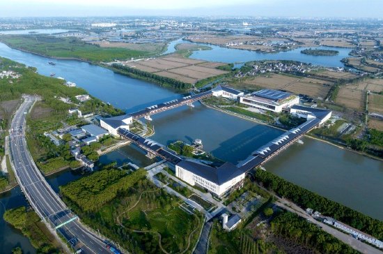 长三角生态绿色一体化发展示范区，地跨沪苏浙的方厅水院。示范区执委会 图